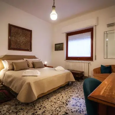 Casa Marele