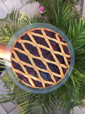 a pie in a pan sitting on a table at Hotel Arte Mare - camere in via del mulino 45 in San Vito lo Capo