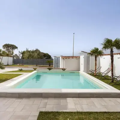 Villa con Piscina sul Mare a Terrasini