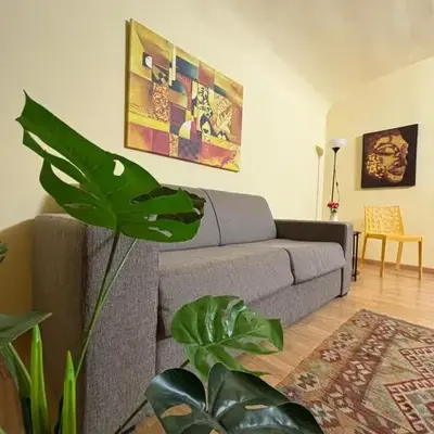 Casa Amarilla