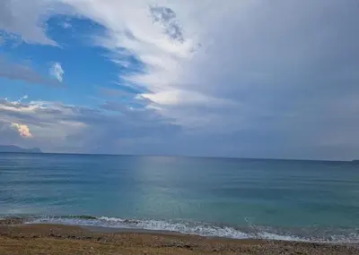 a view of the ocean from a beach at Sizilien 2 in Trappeto