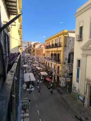 an overhead view of a street in a city at Glocal flat Maqueda in Palermo