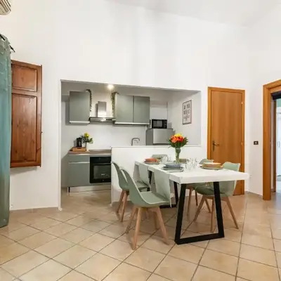 GuestHost - Your Home at the Cathedral - Palermo Cozy Flat