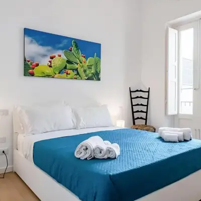 GuestHost - Mezzojuso Central Apartment near Via Roma