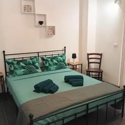 Sicily Bed' House