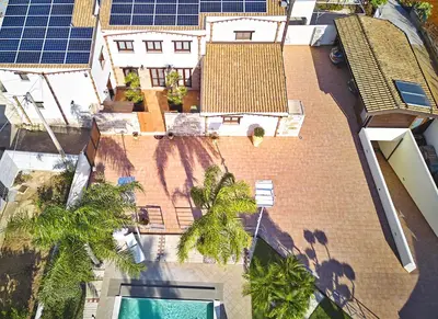 an overhead view of a house with solar panels at Villa Palme in Alcamo Marina