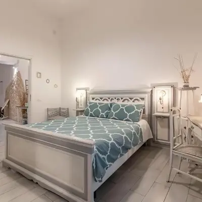 GuestHost - Castrum Lodge - Ballarò Stylish Apartment
