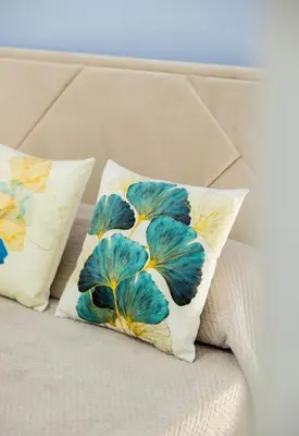 two pillows sitting on a bed with at B&B Terre del cretto in Nuova Gibellina