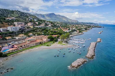 an aerial view of a beach with boats in the water at Appartamento vicino Palermo - 2 bedr in Trabia in Trabia