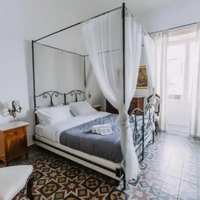 Real Umberto Apartments by Wonderful Italy