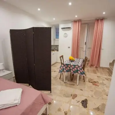 Holiday House Annunziata 1