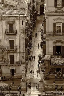 a black and white photo of a city street at Novelli 36 in Palermo