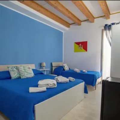 GíeffeHOUSE