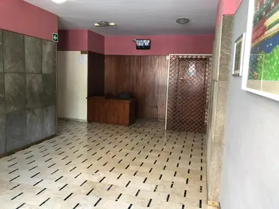 a room with a shower and a wall at Residenza De Gasperi in Palermo