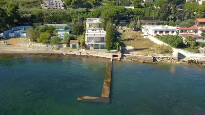 an island in the middle of a body of water at Appartamento 16 Pax in Villa Francesca by Ville in Palermo in Casteldaccia