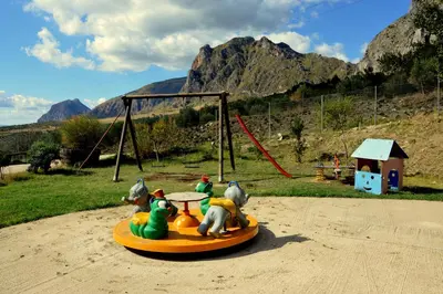a group of people riding on an inflatable at Agriturismo Masseria La Chiusa in San Giuseppe Jato