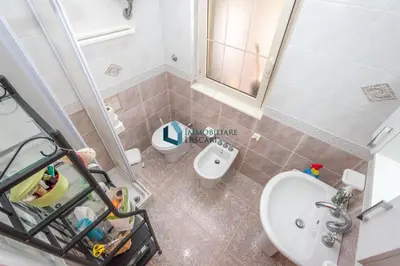 an overhead view of a bathroom with a toilet and a sink at Villa Panorama in Cefalù