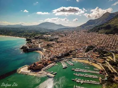 an aerial view of a city with boats in the water at La Rosa Dei Venti in Castellammare del Golfo