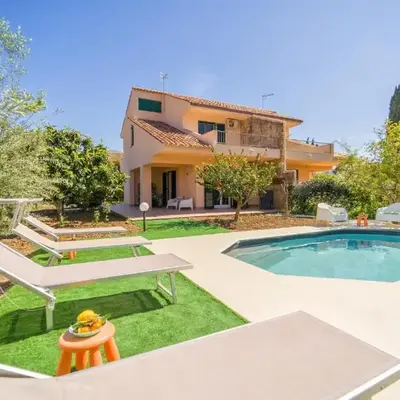 Lovely Home In Piane Vecchie